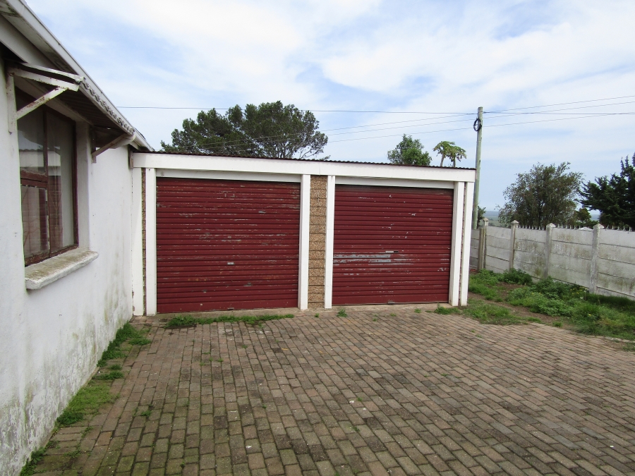 4 Bedroom Property for Sale in Panorama Eastern Cape